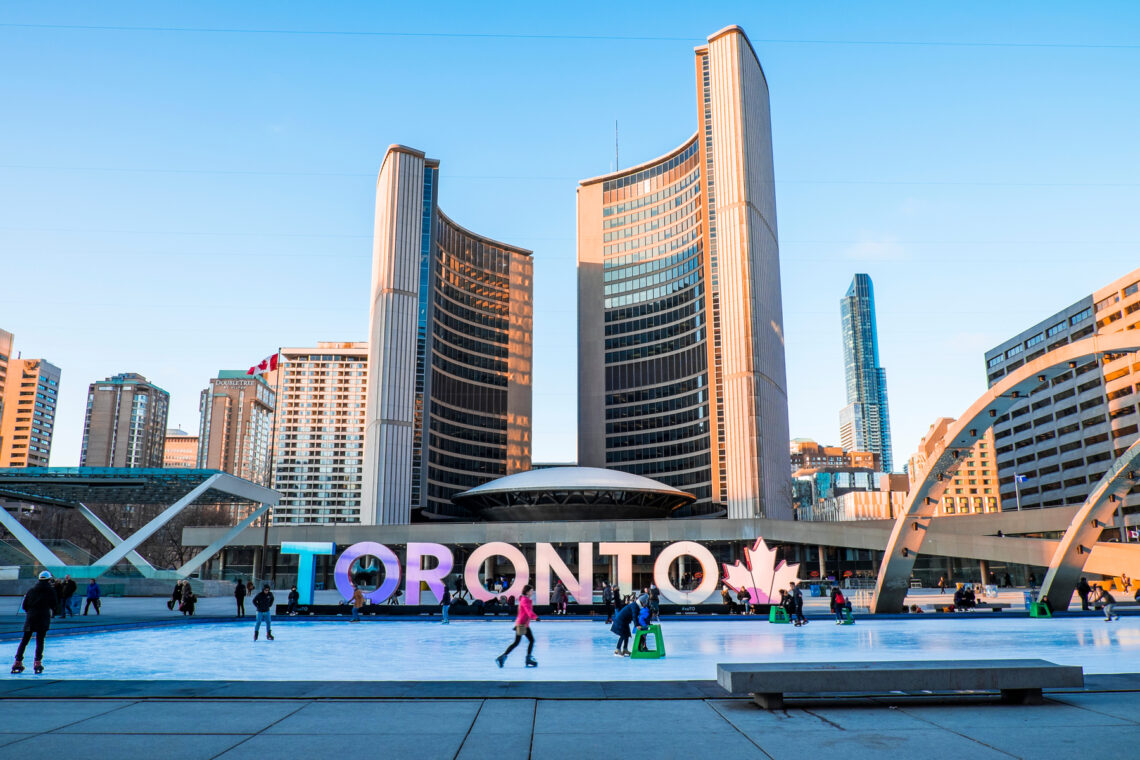 best time to visit toronto